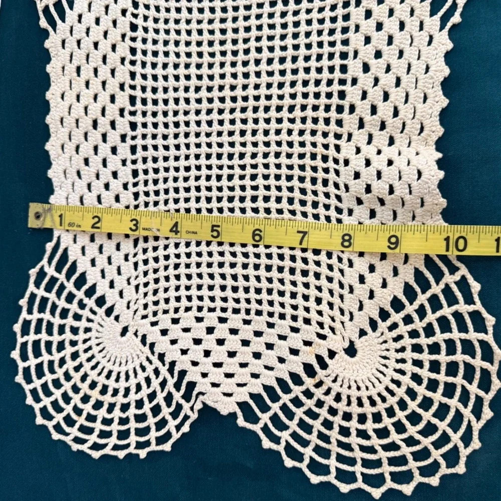 Vintage Crochet Lace Doilies Set 4 Handcrafted Floral Embroidered Handkerchiefs‎